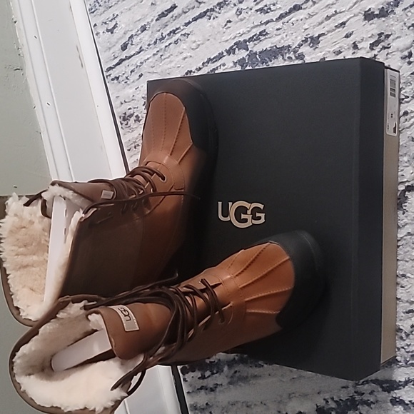 UGG Butte Boot Worchester - Picture 2 of 4